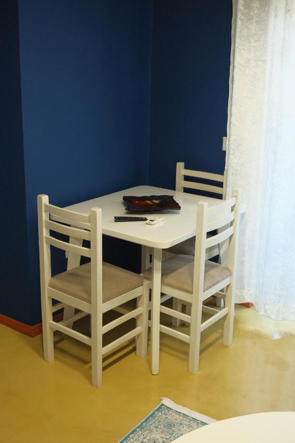 Oak Street Apartment Tiranë Ngoại thất bức ảnh